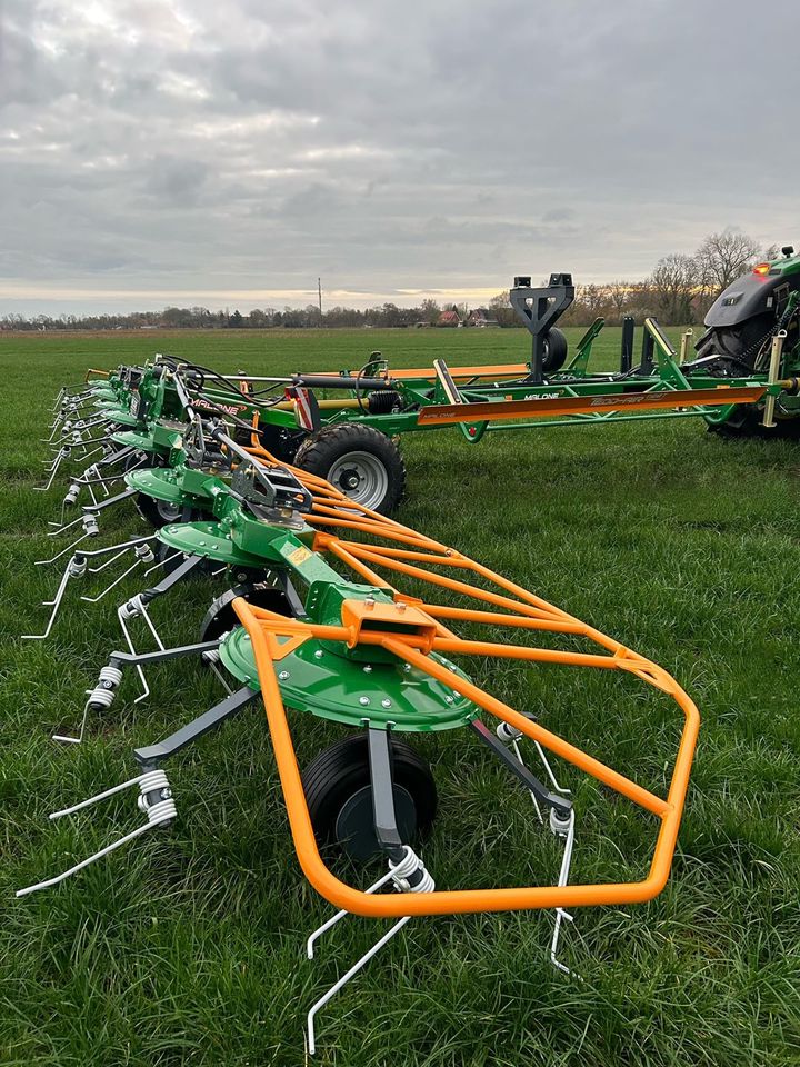 Malone Tedd Air 1128T Heuwender mit Hakenzinken, Wender, Zetter kein Lely in Südbrookmerland