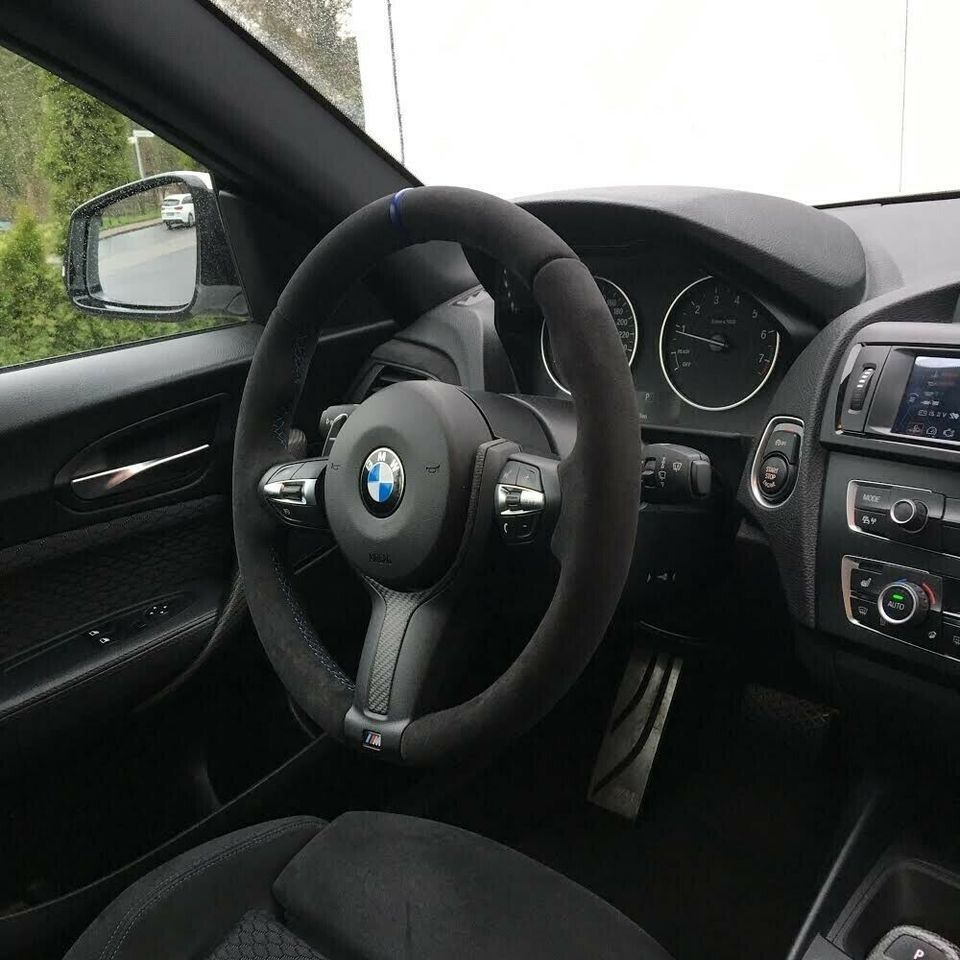 LENKRAD NEU BEZIEHEN BMW M X5 F15 X6 F16 X3 F25 X4 F26 LEDER ALCA in Bad Driburg