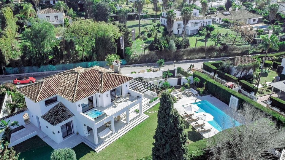 Marbella moderne Ferienvilla 5 Schlafzimmer Privatpool Las Brisas in Rosenkopf