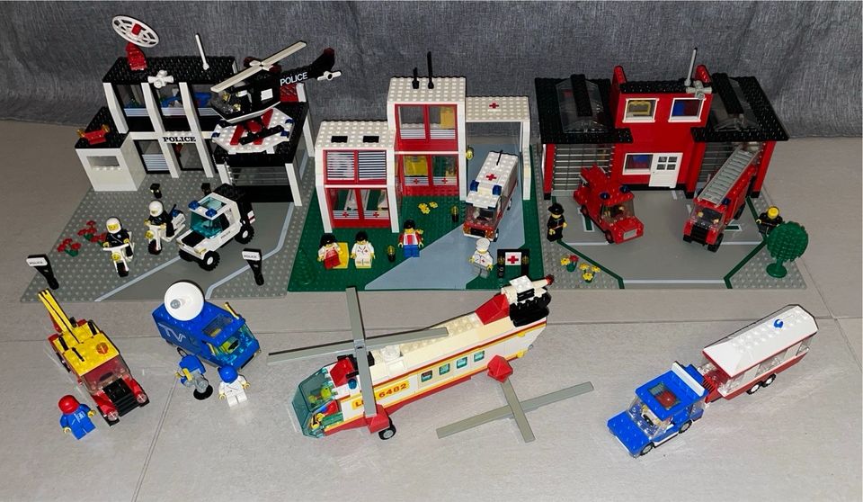 Lego 80-90er Jahre - Polizei Krankenhaus Feuerwehr u.a. in Mönchengladbach