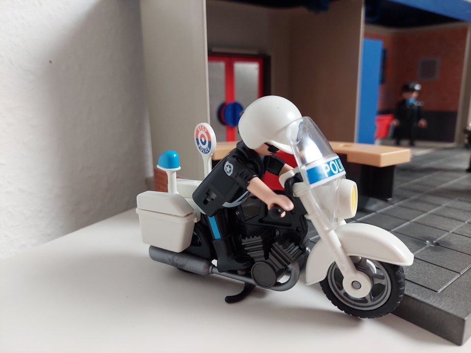 Playmobil 5299 Mitnehm-Polizeiwache in Ahaus