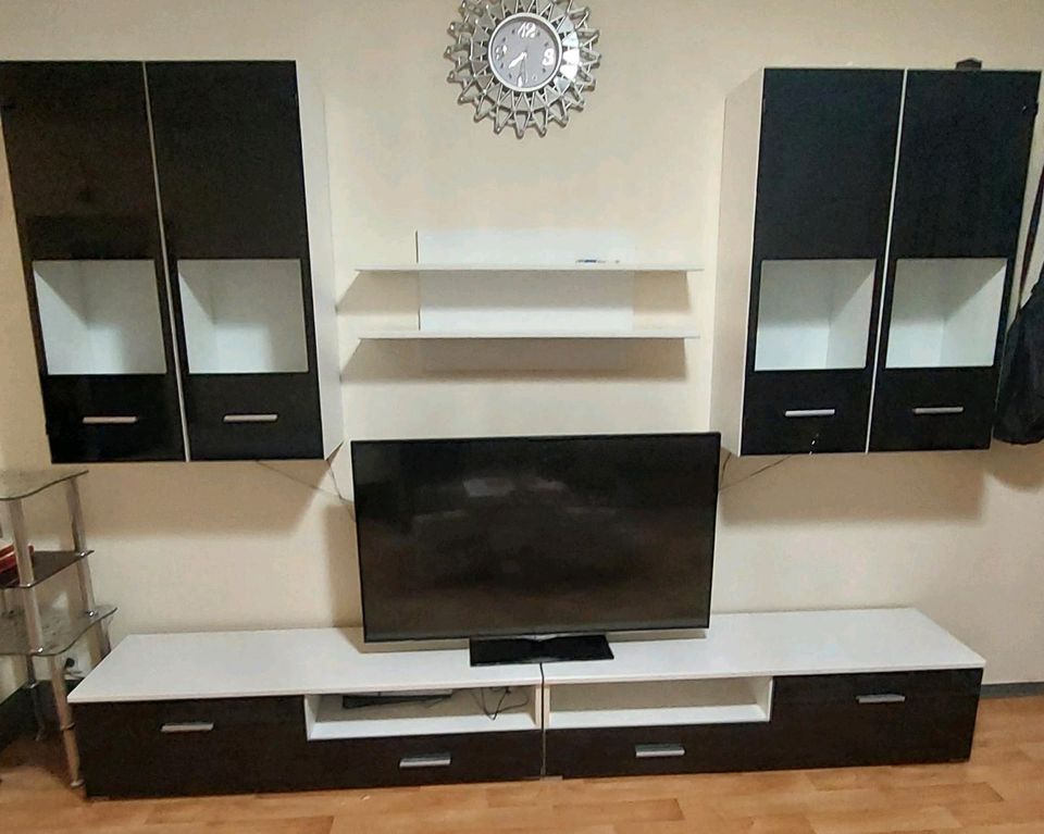 Fernseher-Schrank in Gütersloh