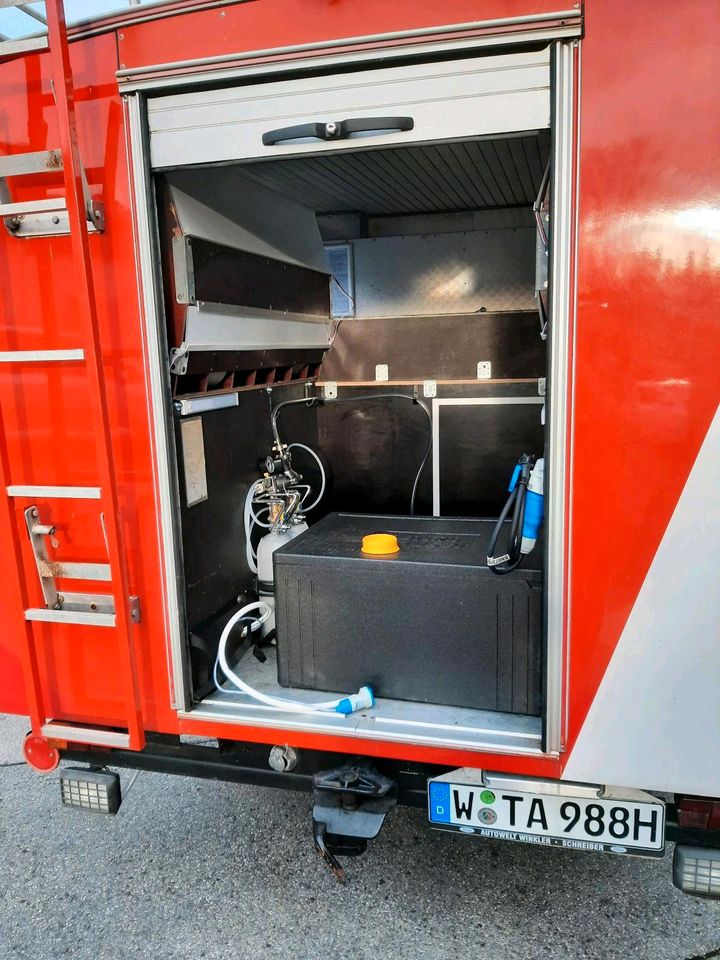 Ex Feuerwehr Mercedes 409 mit H-Zulassung und TÜV neu5 in Wuppertal
