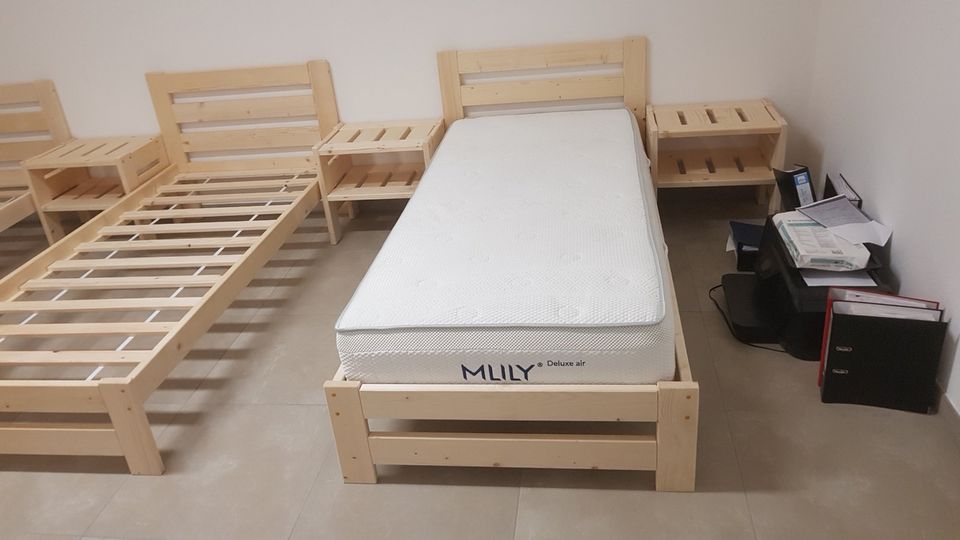 140x200 cm Neu Holz Bett Massivholzbett mit Lattenrost Betten in Schweitenkirchen