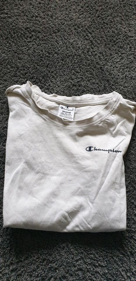 Champion Damen tshirt, weiss, Größe M, gebraucht in Kiel