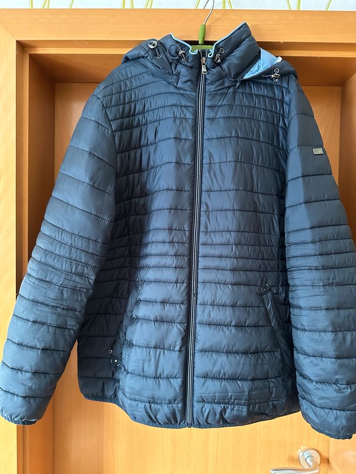 Steppjacke Esprit XXL in Gößnitz