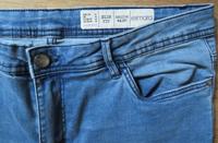 Esmara SLIM FIT Medium Waist stretch TOP Zustand Nordrhein-Westfalen - Remscheid Vorschau