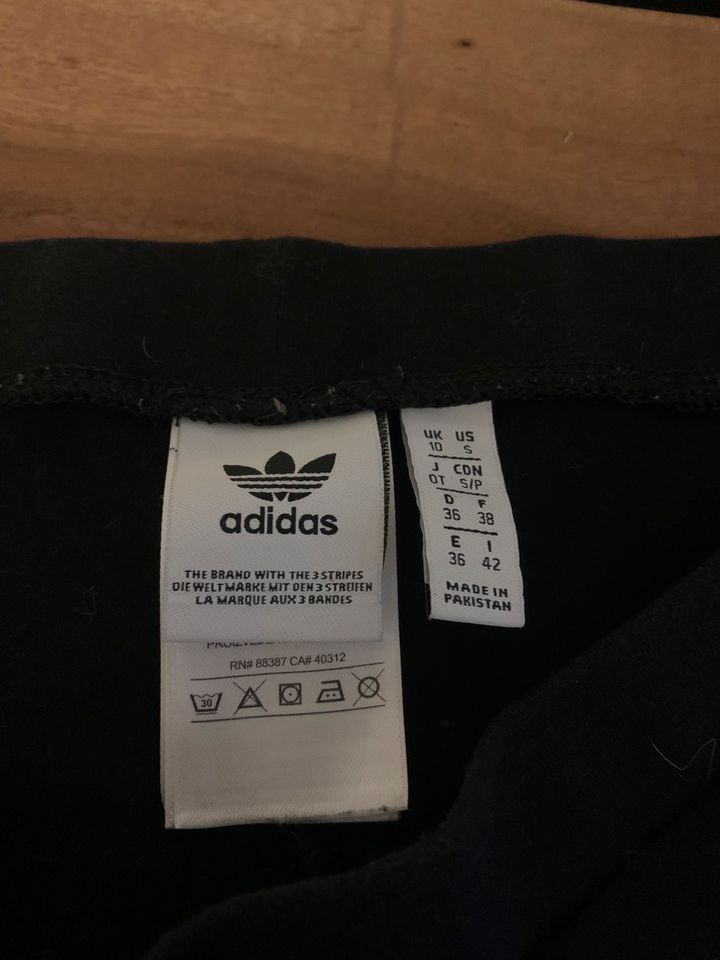 Adidas Jogginghose Damen Mädchen Größe 36 in Bonn