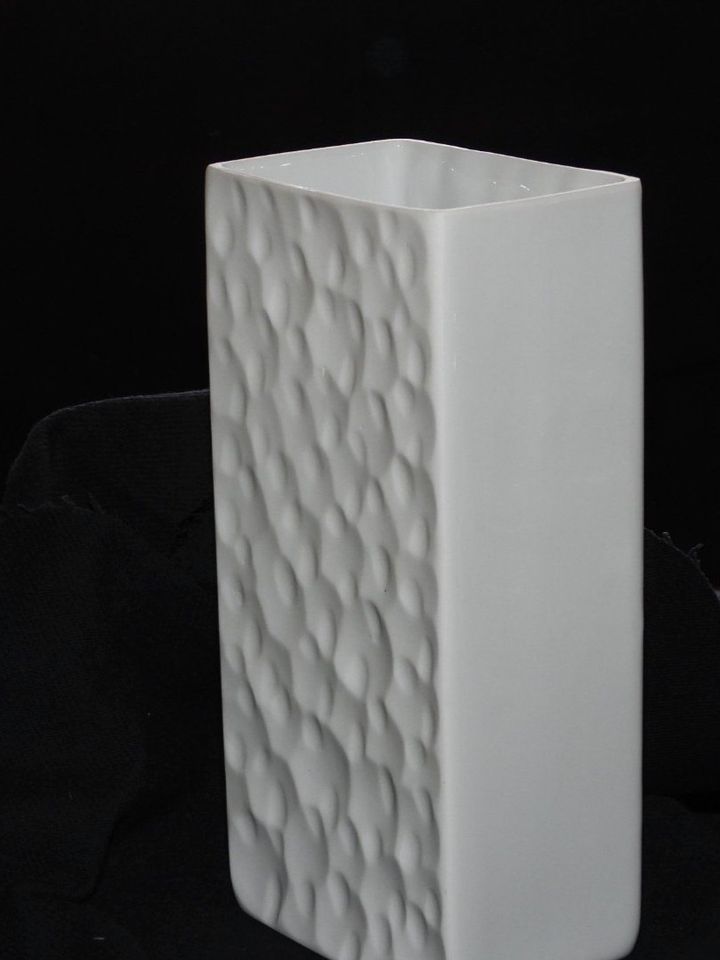 Design Vase 70er weiß in Großenlüder