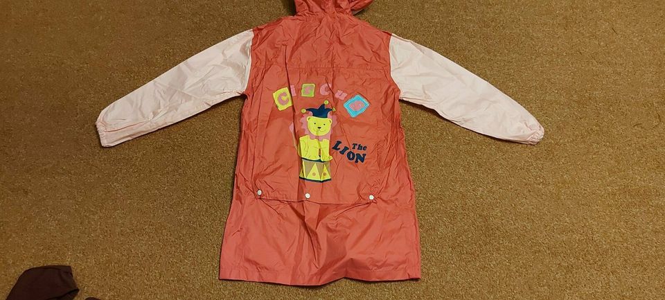 (NEU) Regenjacke /Regenponcho / Regenmantel für kinder 6-9 Jahre in Burscheid