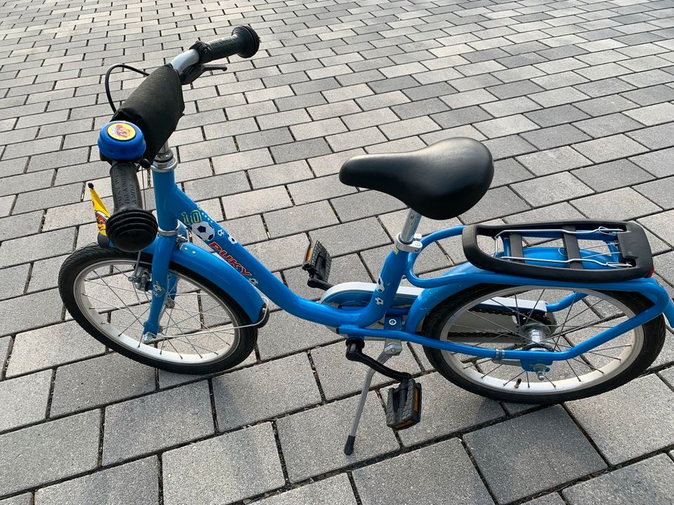 Puky Fahrrad Kinderfahrrad 18 Zoll Fußball blau in Merseburg
