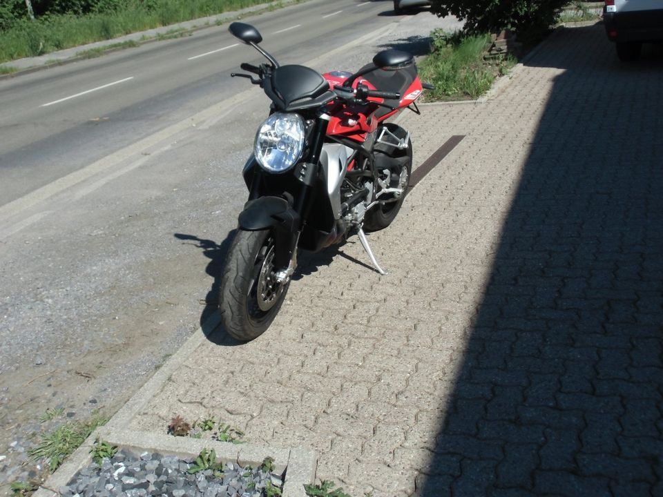 MV Agusta Brutale 1090 R      nur 4417 km in Hattingen