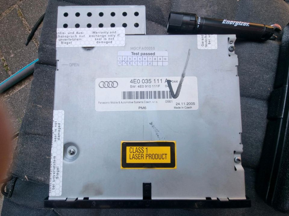 6Fach CD-Wechsler Audi A8 D3 4E/ Q7 / A6 4F / 40E 035 111 A in Berlin