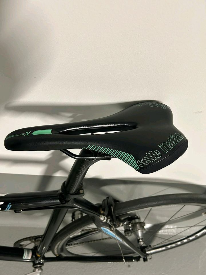 Bianchi Leichtbau Singlespeed Alu-Carbon in Hamburg