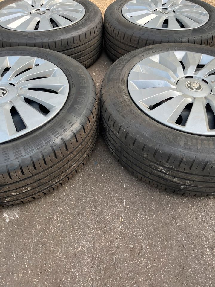 Skoda Octavia Superb Sommerreifen Sommerräder 205/55 R16 Zoll in Solingen