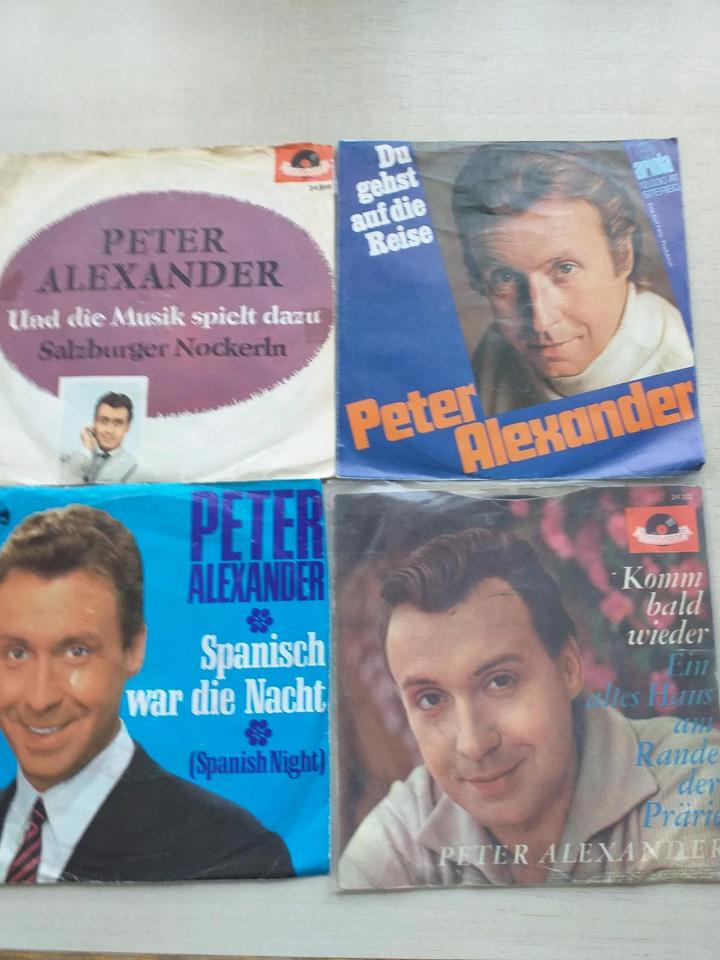 90 Stück single sammlung national nur aus den 60ziger Jahren in Simbach
