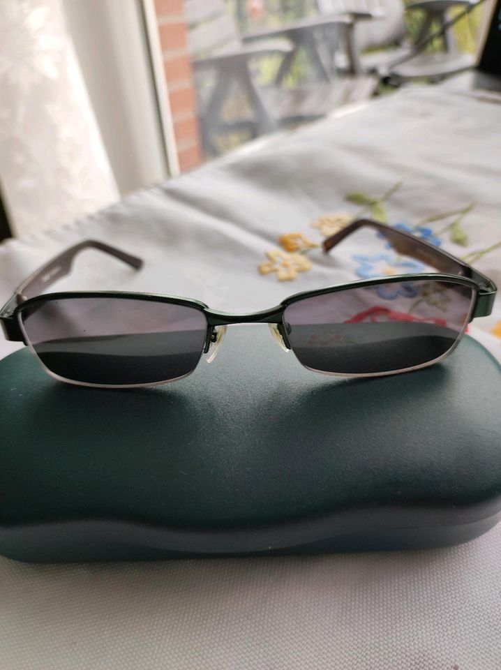 Sonnenbrille grüne Fassung cool mit Sehstärke vintage in Borgholzhausen