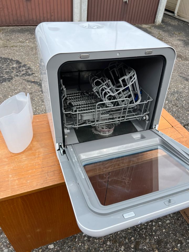 MEDION Mini Geschirrspülmaschine in Erding