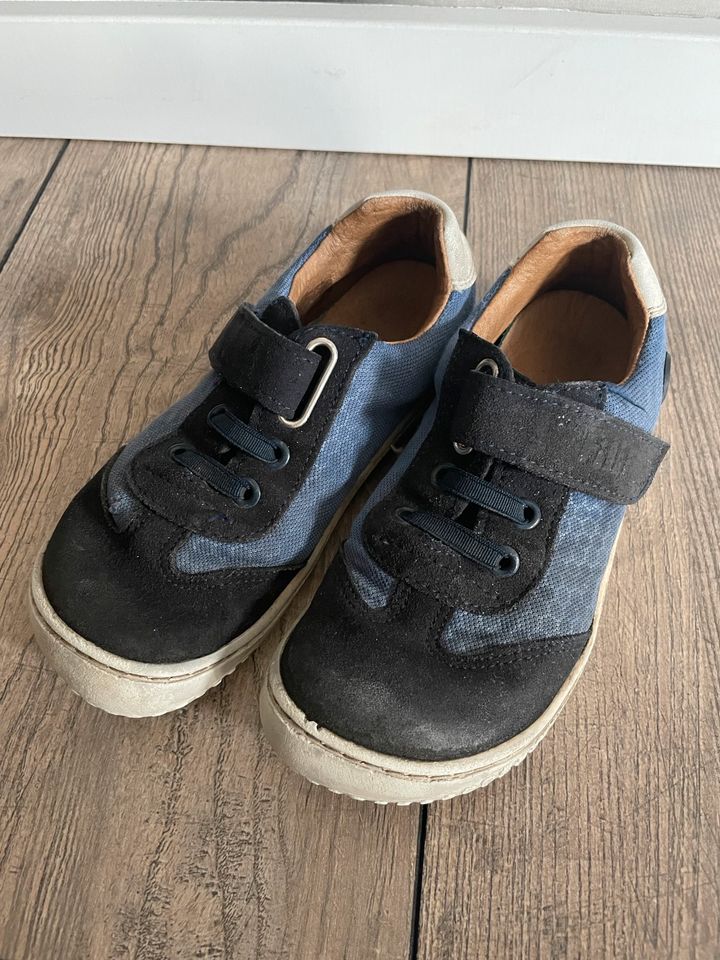 Filii Sneaker mit Klettverschluss Größe 27 in Kakau