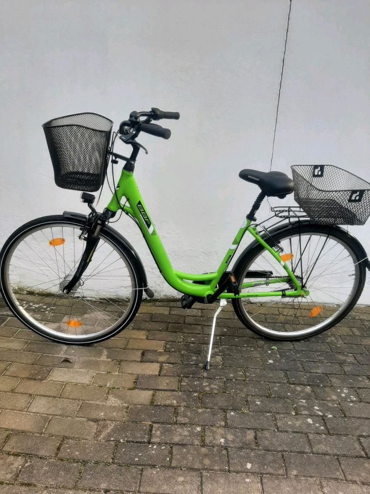 Damenfahrrad 28er in Zehdenick