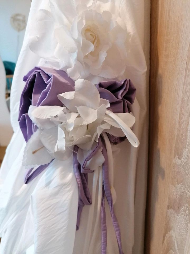 Hochzeitskleid, Brautkleid weiß, lila, flieder Gr 48 Magic Bride in Radeberg