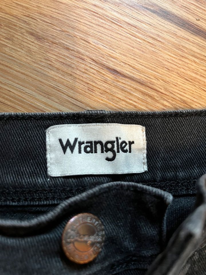 Wrangler Herren Jeans zu verkaufen in Bonn