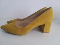 ♥ Graceland Pumps ♥ Blockabsatz ♥ Senf ♥ Gr. 41 ♥ Neuwertig Brandenburg - Blankenfelde-Mahlow Vorschau