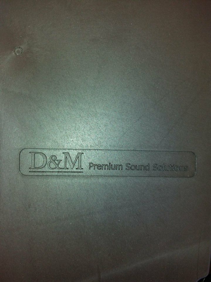 Audi A3 original Subwoofer/Bassbox "D&M Premium Sound Solutions" in Möser