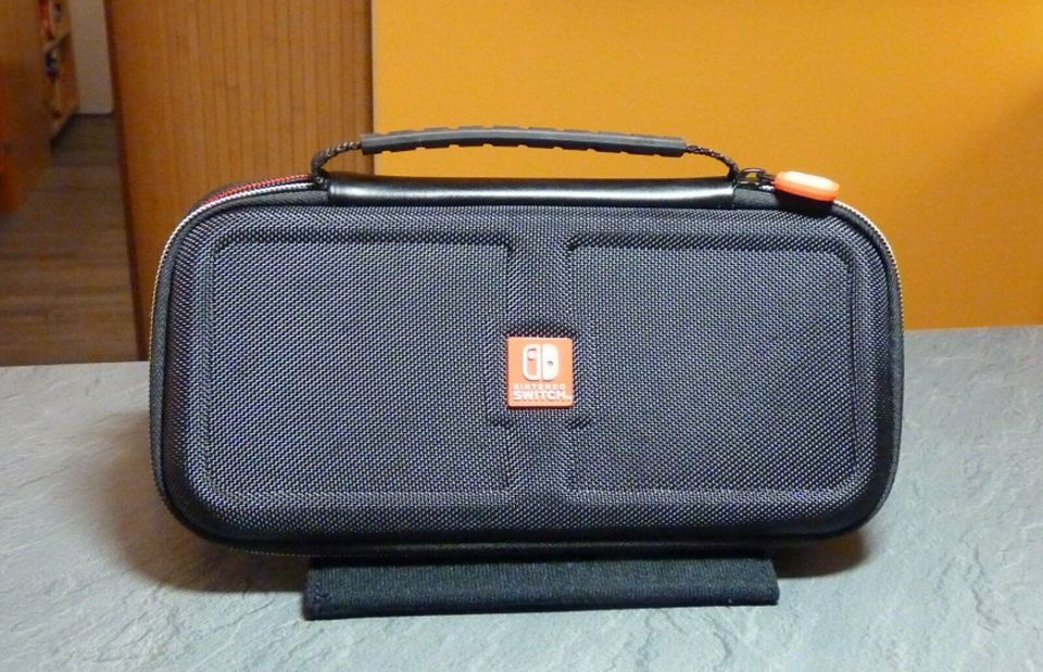 Nintendo Switch oder Switch Lite Tasche / Case - Schwarz !!! in Berlin