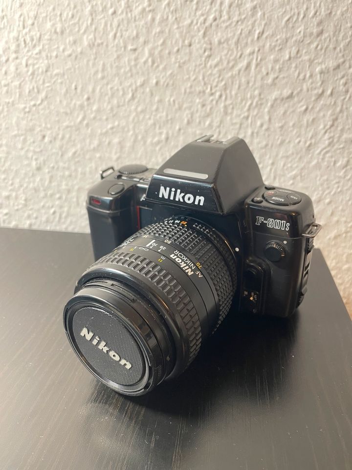 Nikon F-801 s Kamera mit AF Nikkor 28-70 mm 3.5-4.5 Objektiv in Heilbronn