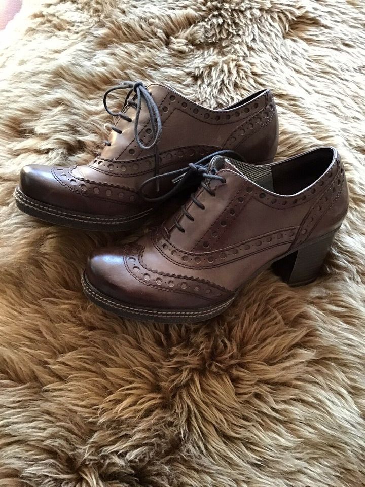 Schuhe *Tamaris* , Gr.39 , braun, Vintage Look in Wegberg