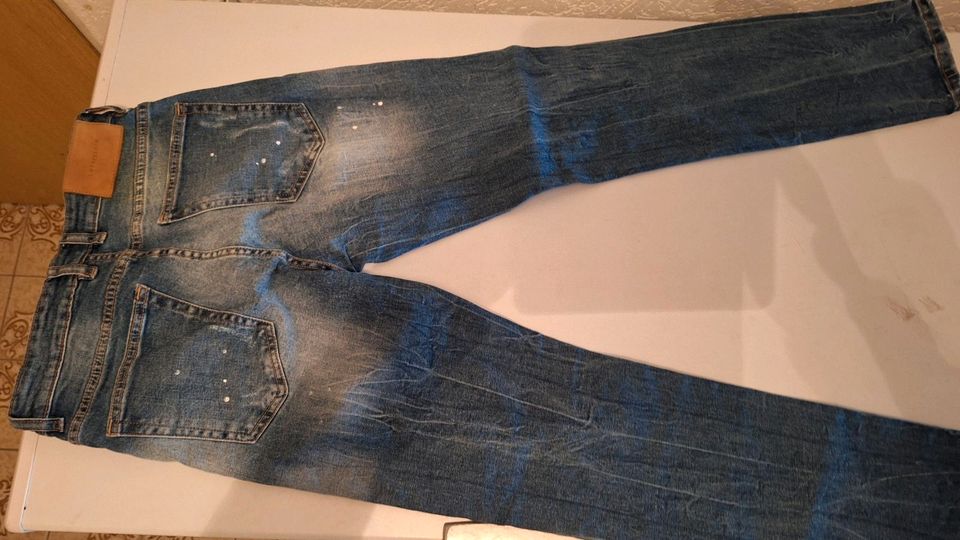 Jeans Destroyed in Homberg (Westerwald)