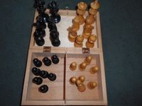 Schachfiguren aus Holz mit Filzgleiter (aus der ehem. DDR) Nordrhein-Westfalen - Castrop-Rauxel Vorschau