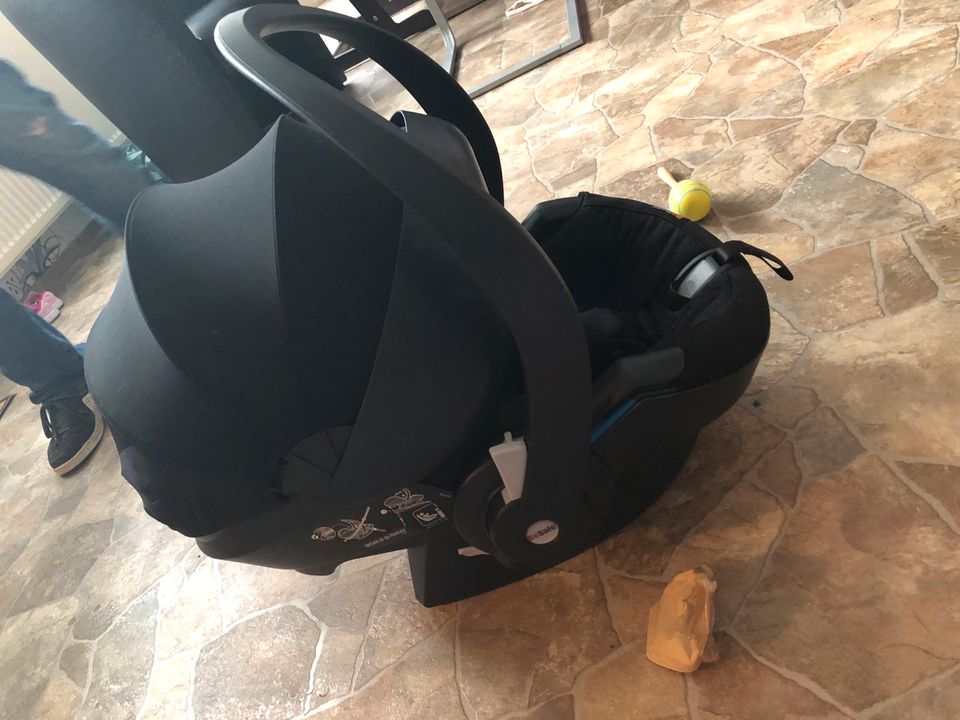 BeSafe Kindersitz,Babyschale, Isofix Basis in Salzgitter