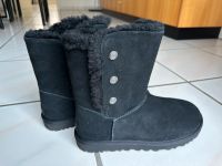 UGG Bailey Boot mit Druckknöpfen schwarz NEU Gr.41 ungetragen Essen - Karnap Vorschau