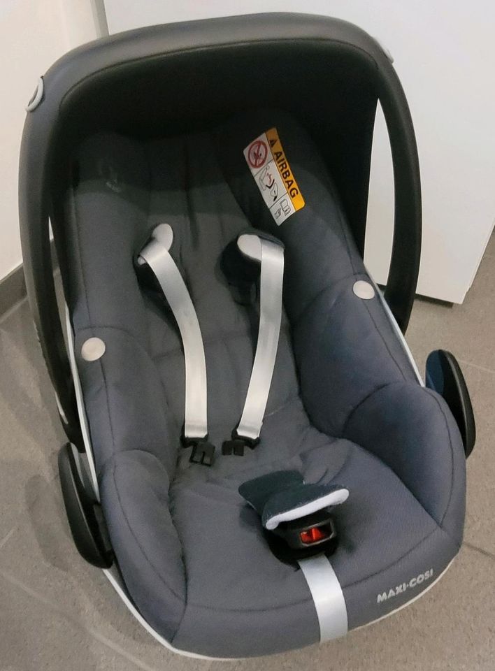 Maxicosi, Kindersitz, Babyschale mit Garantie in Rhede