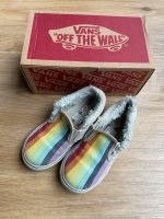 Vans Rainbow Sneaker Regenbogen gefüttert Asher V Gr.26 Brandenburg - Falkensee Vorschau