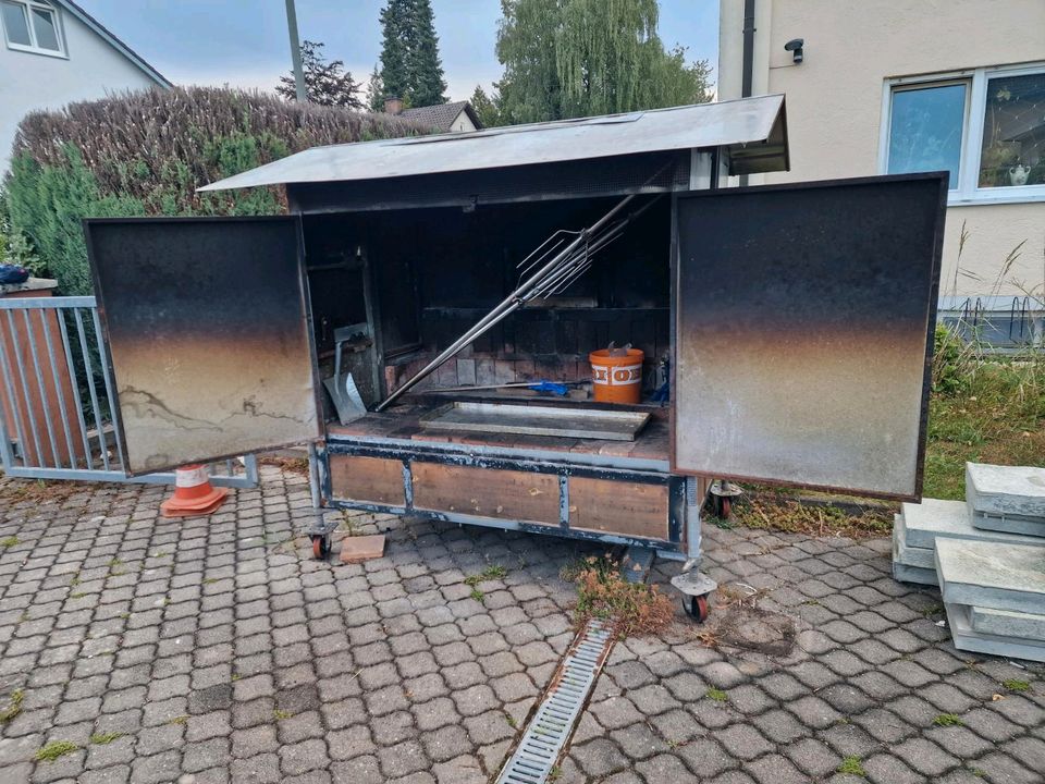 Doppelspanferkelgrill in Höhenkirchen-Siegertsbrunn