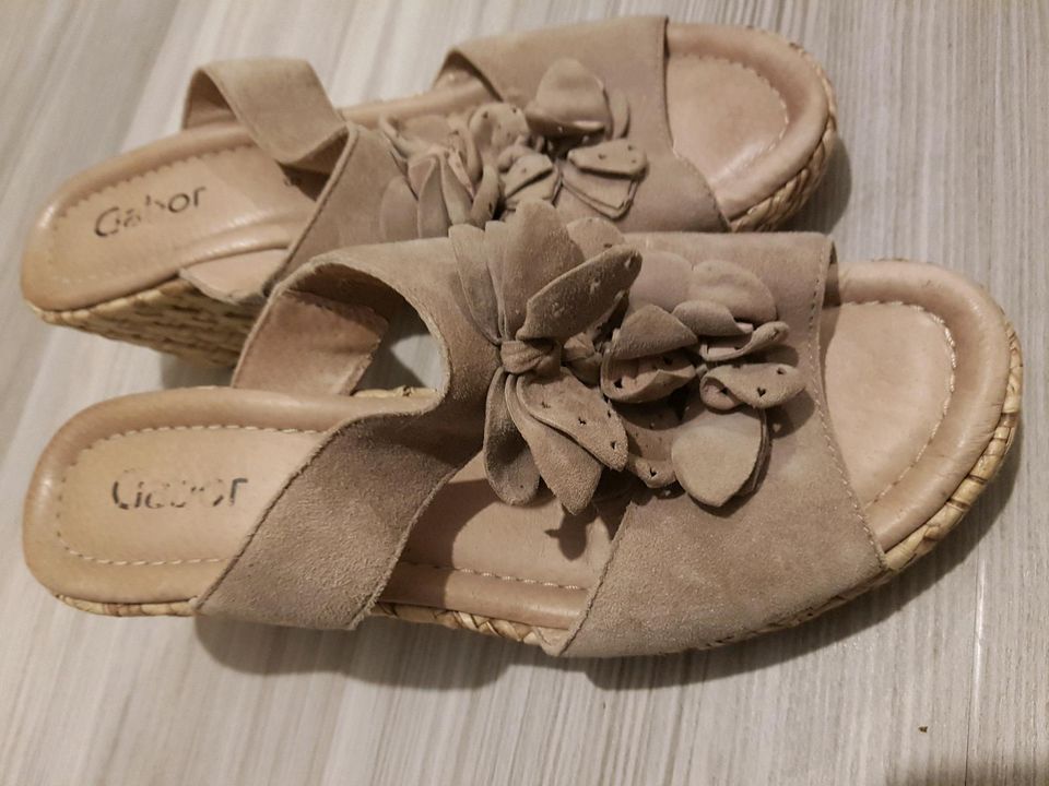 Gabor Pantoletten gr. 6 1/2  40  Beige Sandalen echt Leder in Düsseldorf