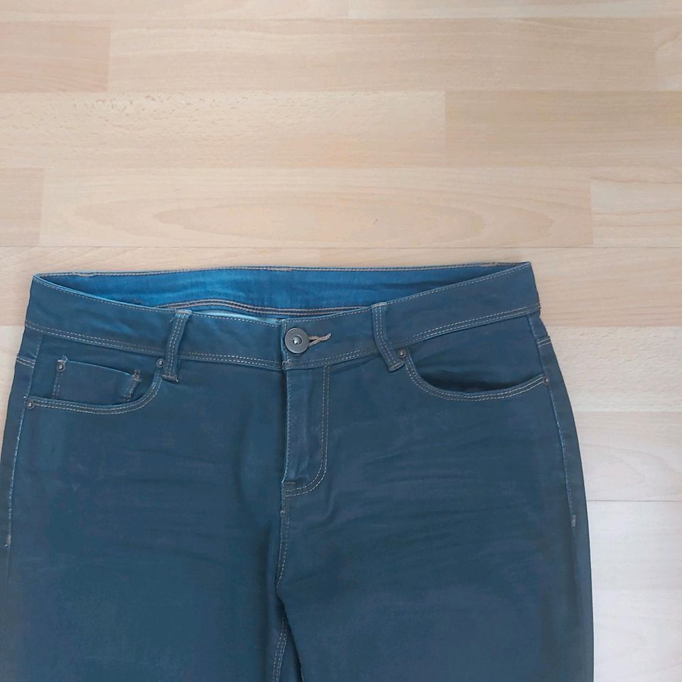 Jeans von Orsay - Größe 34 - Dunkelblau - Neuwertig in Uhldingen-Mühlhofen