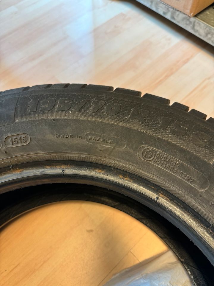 2 x Michelin Agilis 51 195/70 R15 98 in Hohberg