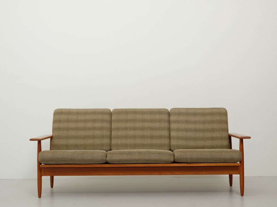Sofa Mid Century Danish Design Teak Couch Vintage Teakholz in Hamburg