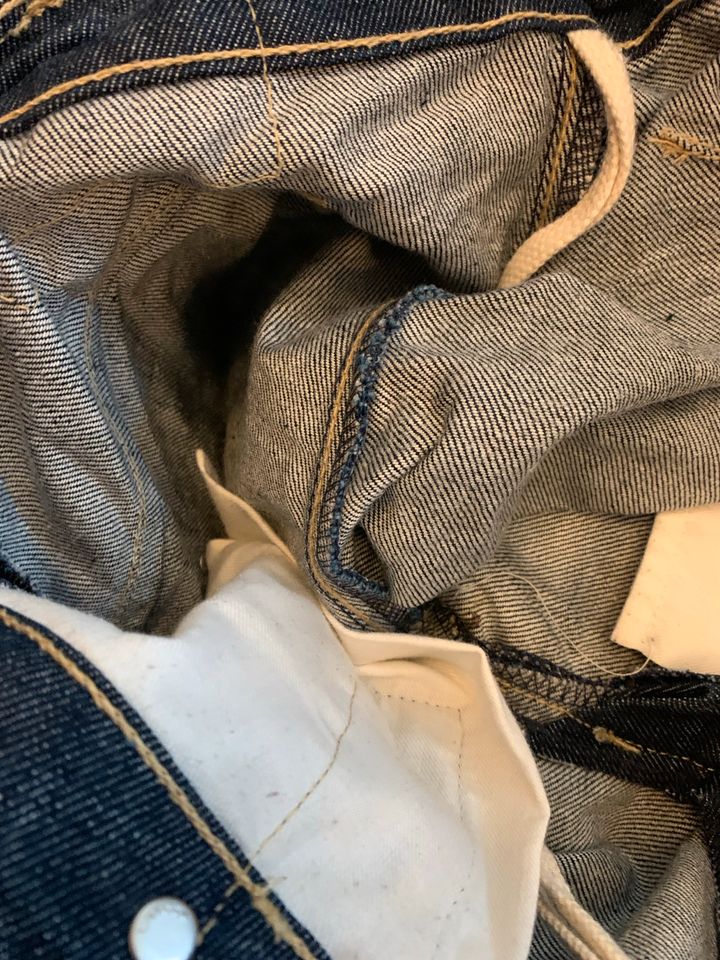 NEU Levi‘s Größe 31x34 in München