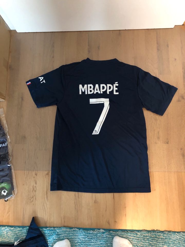 PSG Trikot-Set in Möglingen 