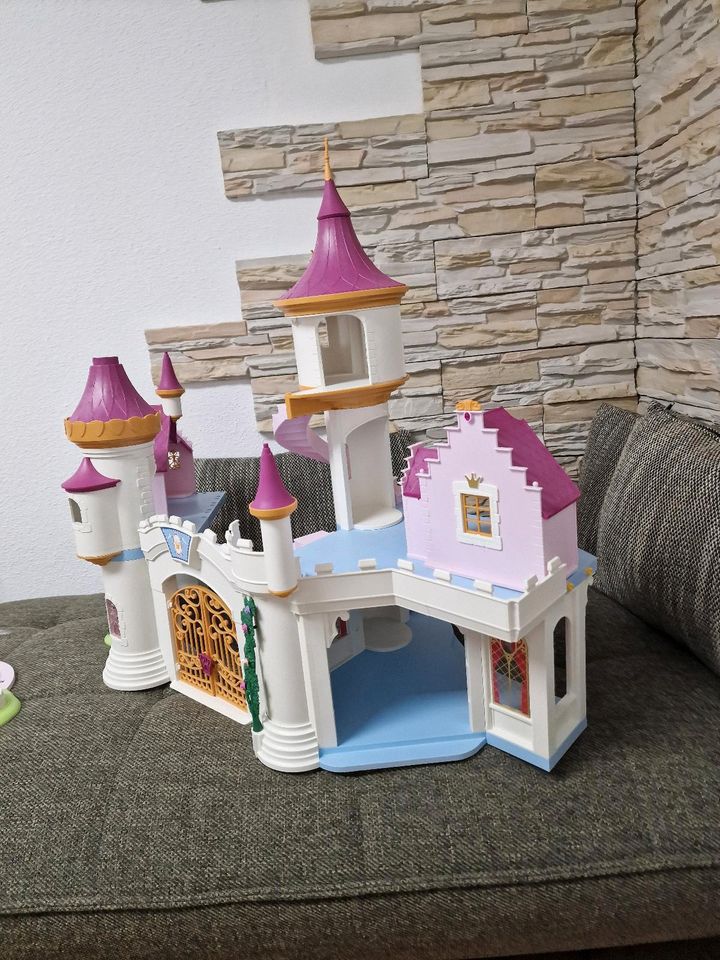 Großes Playmobil Schloss mit Tanzscheibe Weihnachten in Senden