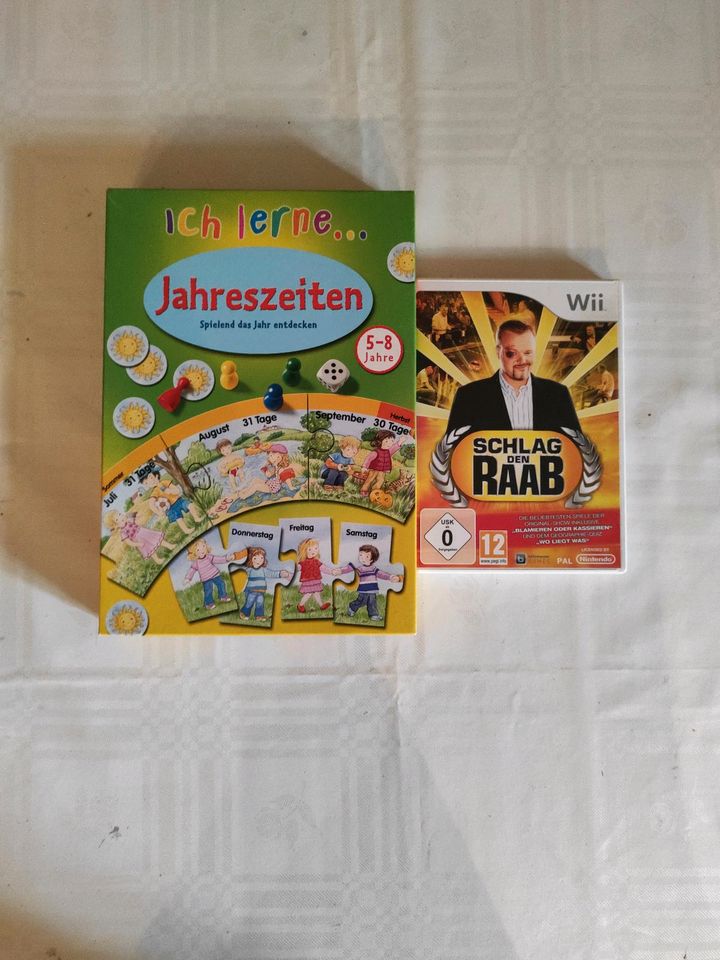 Flohmarkt Spiele, CD's, Playmobil, Camping in Bad Salzdetfurth