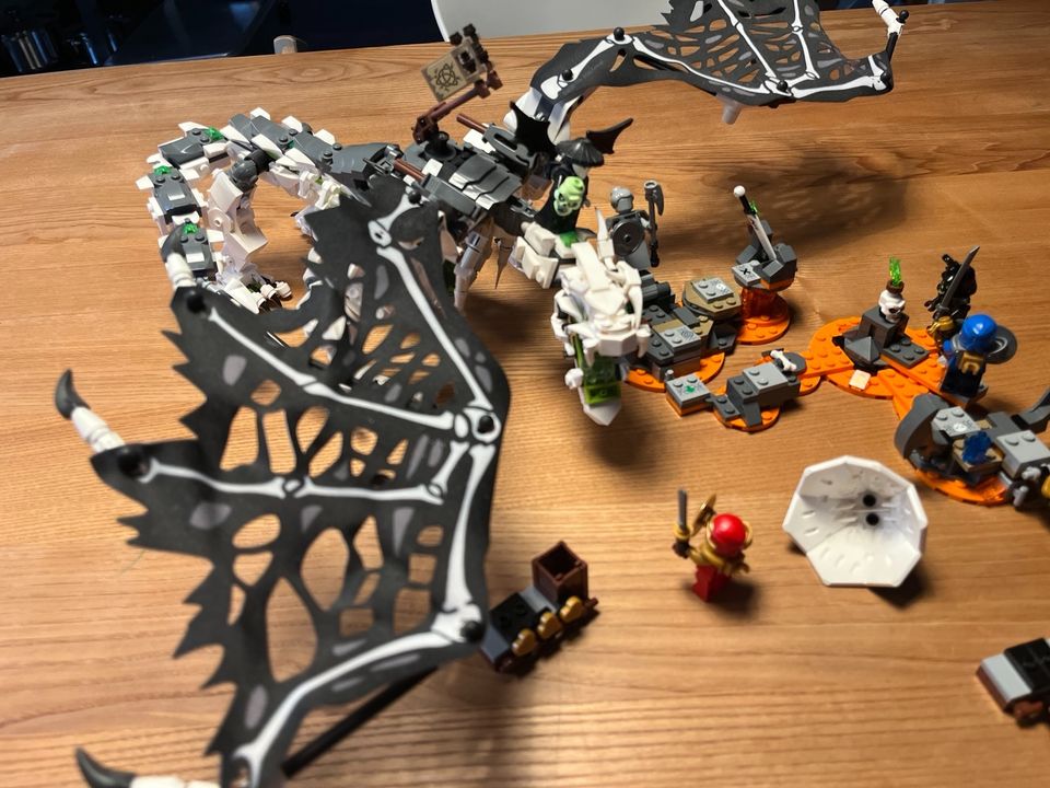 Lego Ninjago Drache des Totenkopfmagiers 71721 in Leer (Ostfriesland)