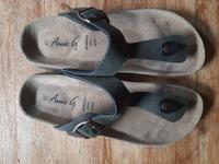NEU: Zehentrenner Sandalen Baden-Württemberg - Großbettlingen Vorschau