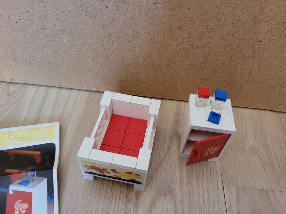 Lego 271 Baby's Cot and Cabinet / Babybett mit Schrank, komplett in Koblenz