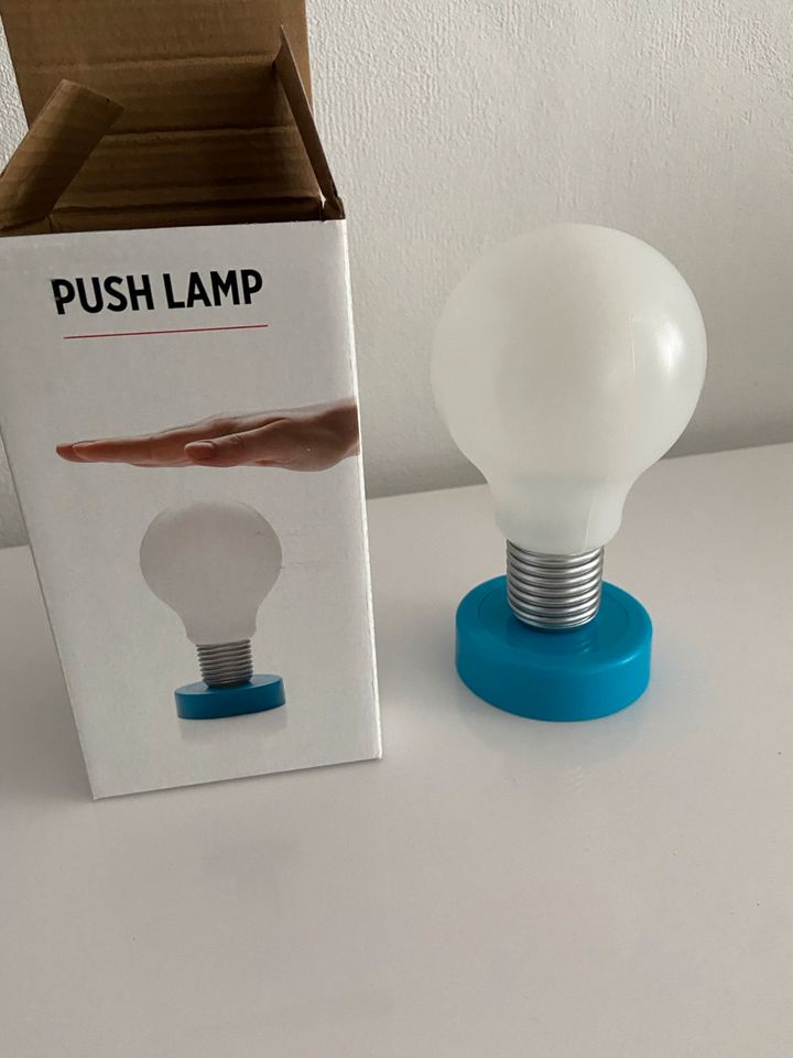 LED Push Lamp Tischleucht  Neu - OVP in Attendorn